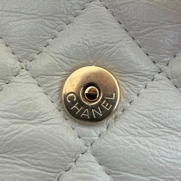 Chanel Mini Top Handle Flap Crossbody Bag White Quilted Lambskin Gold HW - Picture 9 of 15